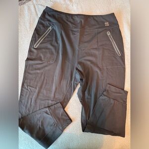 Duluth Trading Co - Alaskan Hardgear Nylon/Spandex joggers - XL